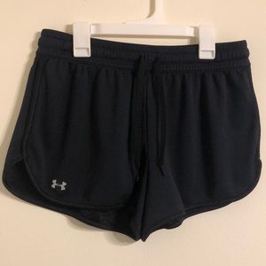 Med under armour shorts